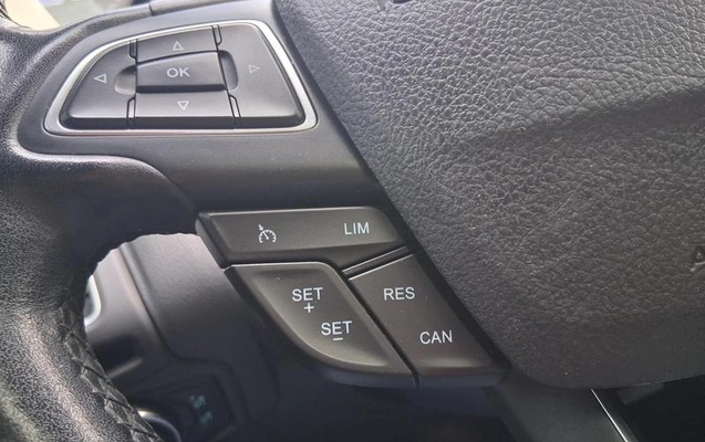 imagem-https://www.socarrao.com.br/sc-vehicle-images-prod/1007477/1789412810930-7979870_15_B_f388d9ffe6.jpeg
