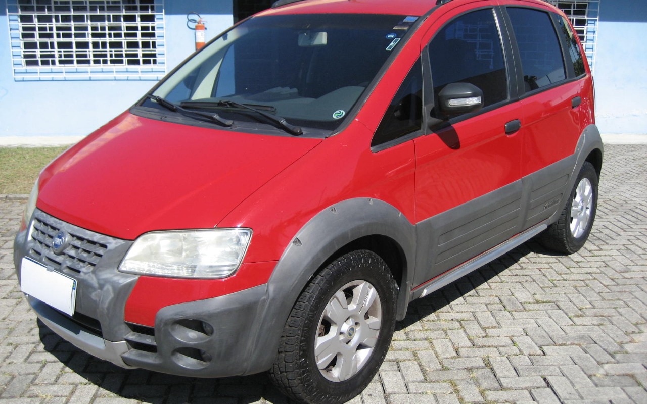 Fiat Idea 2007 Vermelho — foto 1 de 3