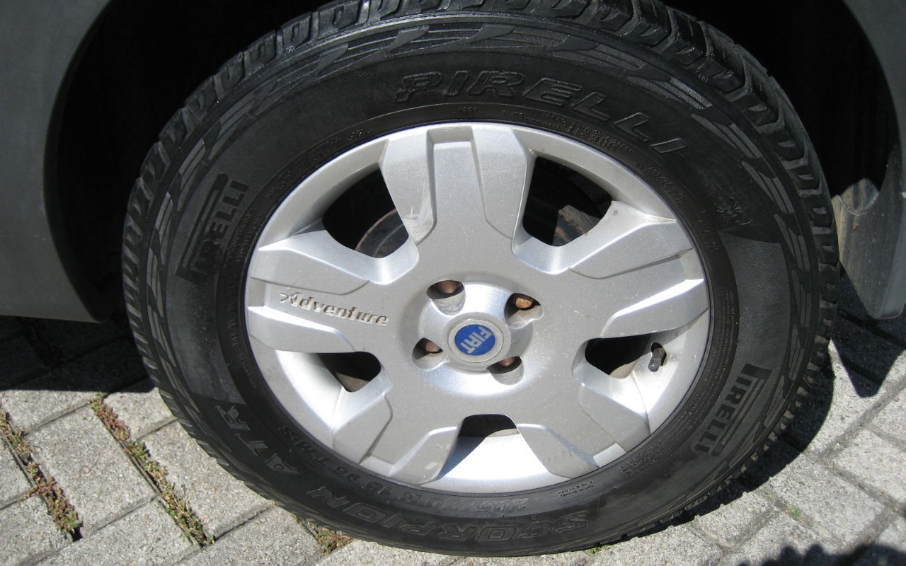 imagem-https://www.socarrao.com.br/sc-vehicle-images-prod/1007486/1776950313886-SU1HXzE4OTAuSlBH.JPG