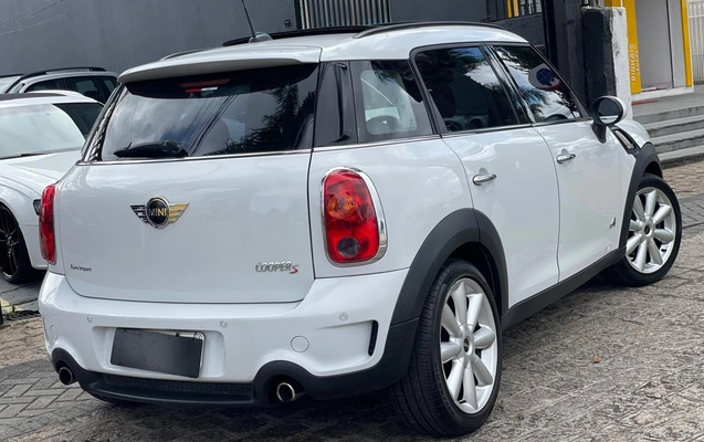 imagem-https://www.socarrao.com.br/sc-vehicle-images-prod/1007661/1776273343916-V2hhdHNBcHAgSW1hZ2UgMjAyNi0wNC0xMCBhdCA2LjExLjU2IFBNICgxKS5qcGVn.jpeg
