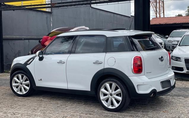 imagem-https://www.socarrao.com.br/sc-vehicle-images-prod/1007661/1776273344800-V2hhdHNBcHAgSW1hZ2UgMjAyNi0wNC0xMCBhdCA2LjExLjU2IFBNLmpwZWc.jpeg