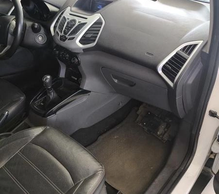imagem-https://www.socarrao.com.br/sc-vehicle-images-prod/1007706/1786728739296-7977527_8_B_652f9c79f0.jpeg