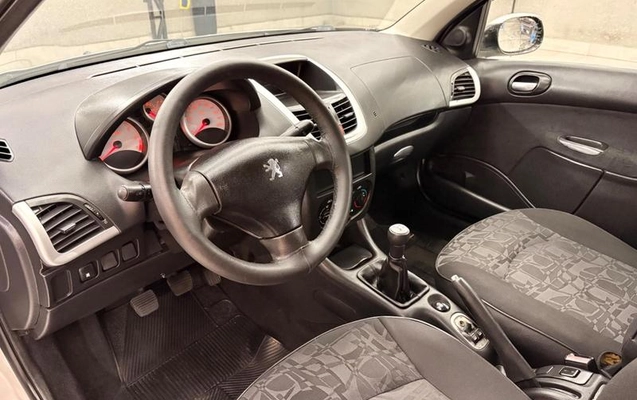 imagem-https://www.socarrao.com.br/sc-vehicle-images-prod/1007760/1785274228561-7976253_7_B_7a7550519c.jpeg
