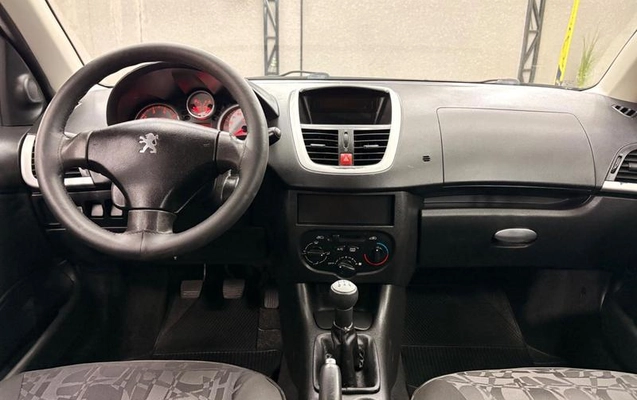 imagem-https://www.socarrao.com.br/sc-vehicle-images-prod/1007760/1785274228566-7976253_12_B_35cb972228.jpeg