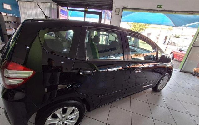 imagem-https://www.socarrao.com.br/sc-vehicle-images-prod/1007872/1778093995985-7995876_1_B_e8f4af638c.jpeg
