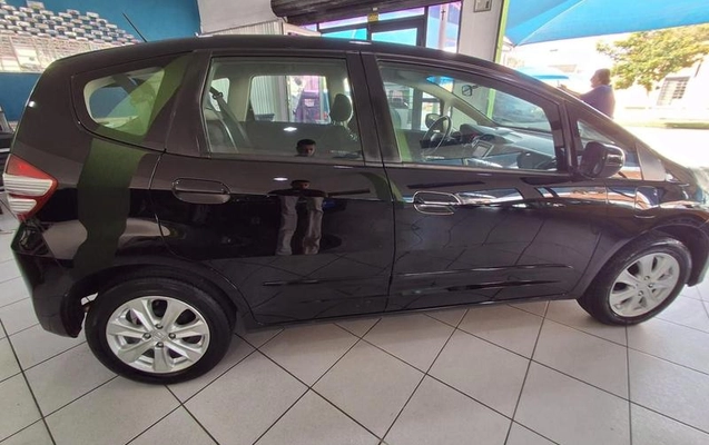 imagem-https://www.socarrao.com.br/sc-vehicle-images-prod/1007872/1778093995988-7995876_1_B_04bcb60824.jpeg