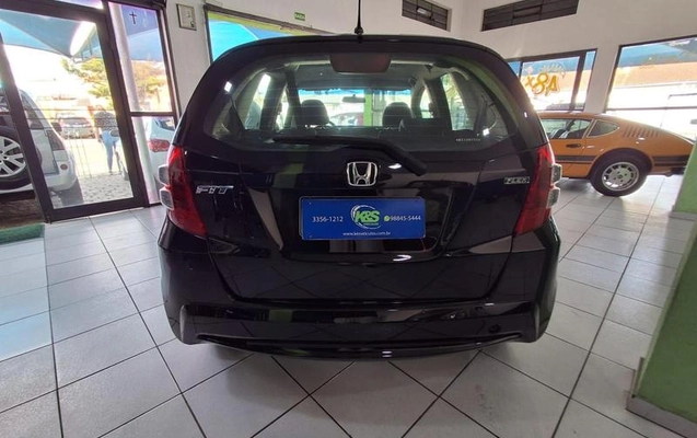 imagem-https://www.socarrao.com.br/sc-vehicle-images-prod/1007872/1778093995990-7995876_11_B_a32a92ea8f.jpeg