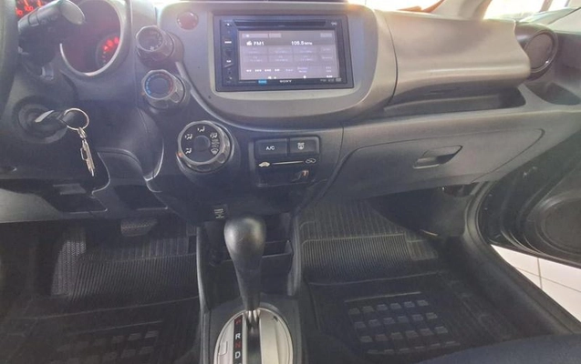 imagem-https://www.socarrao.com.br/sc-vehicle-images-prod/1007872/1778093995992-7995876_0_B_cf55d9cfd5.jpeg