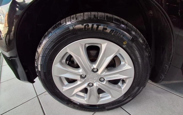 imagem-https://www.socarrao.com.br/sc-vehicle-images-prod/1007872/1778093995997-7995876_12_B_79ac1bf33b.jpeg