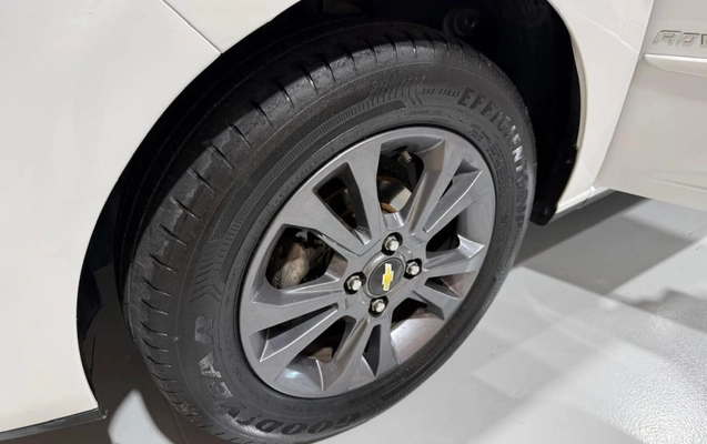 imagem-https://www.socarrao.com.br/sc-vehicle-images-prod/1008014/1789481680029-vehicle_image_1776280330_8f42d9ec0c41c526ca5bc732bc7288fc.jpeg