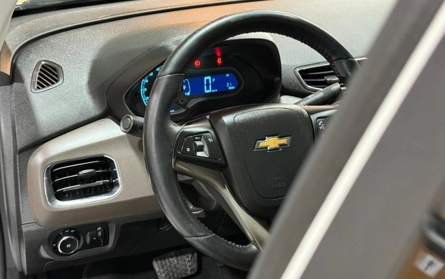 imagem-https://www.socarrao.com.br/sc-vehicle-images-prod/1008014/1789481680036-vehicle_image_1776280341_cb55f519019322bfeebdde859592bdd3.jpeg