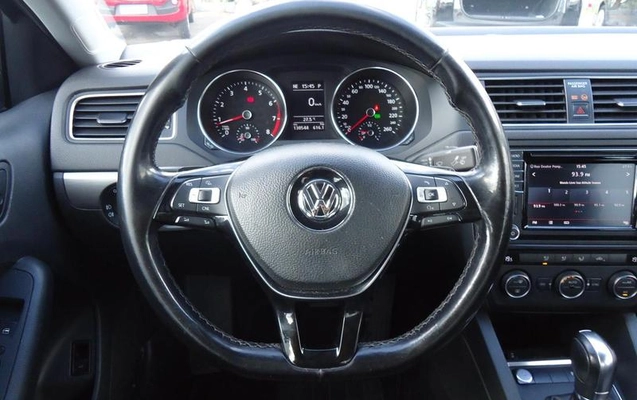 imagem-https://www.socarrao.com.br/sc-vehicle-images-prod/1008135/1789676564560-7982551_10_B_6c515bb497.jpeg