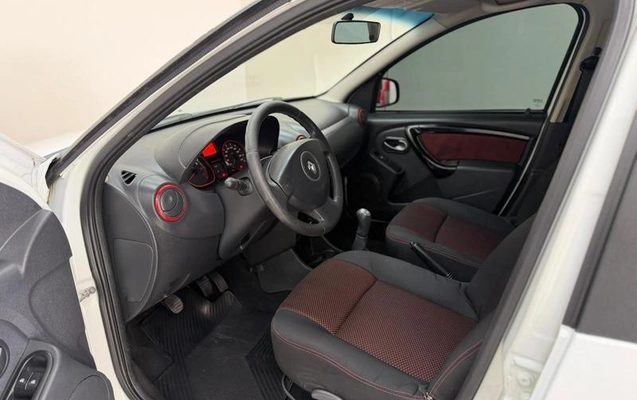 imagem-https://www.socarrao.com.br/sc-vehicle-images-prod/1008142/1784036069429-7849624_10_B_91257a46ea.jpeg