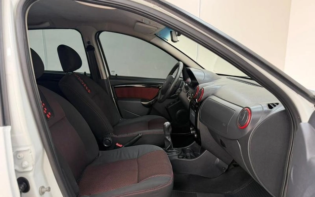 imagem-https://www.socarrao.com.br/sc-vehicle-images-prod/1008142/1784036069430-7849624_15_B_8d89c29a80.jpeg