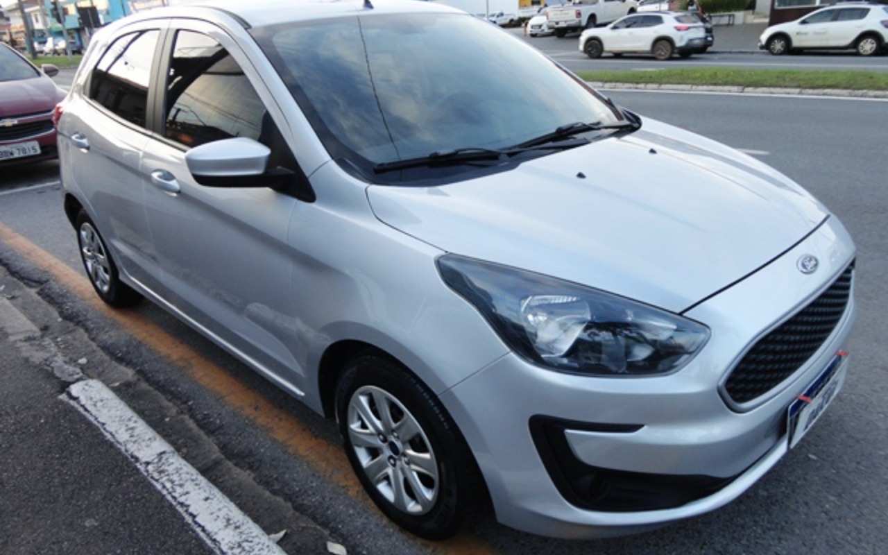 Ford Ka 2021 Prata — foto 1 de 3