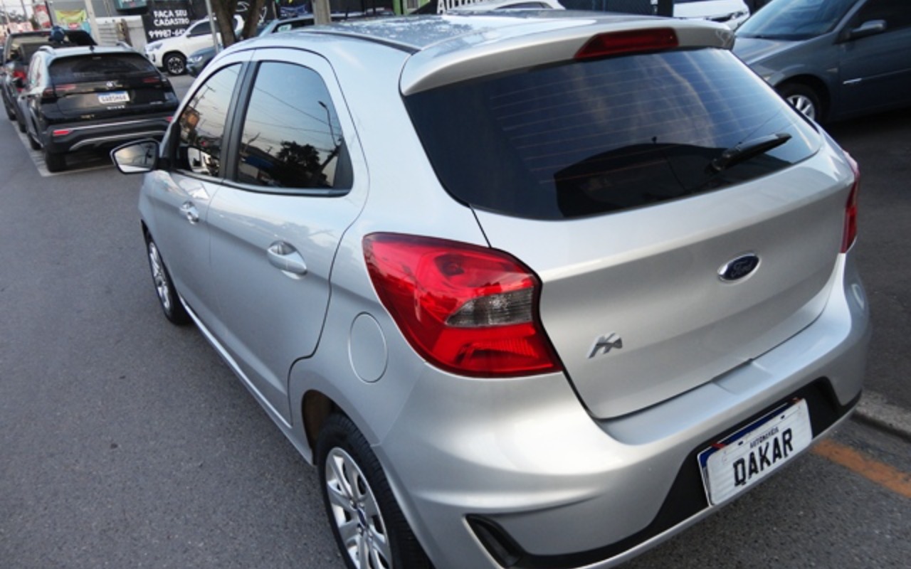 imagem-https://www.socarrao.com.br/sc-vehicle-images-prod/1008155/1781037941805-RFNDMDQ2NDkuSlBH.JPG