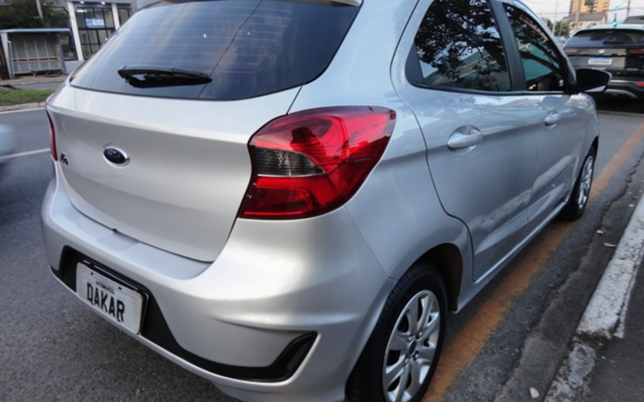 imagem-https://www.socarrao.com.br/sc-vehicle-images-prod/1008155/1781037941882-RFNDMDQ2NDcuSlBH.JPG