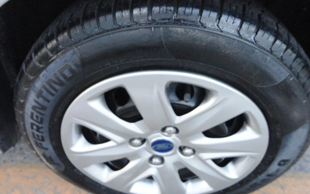 imagem-https://www.socarrao.com.br/sc-vehicle-images-prod/1008155/1781037942231-RFNDMDQ2NTIuSlBH.JPG