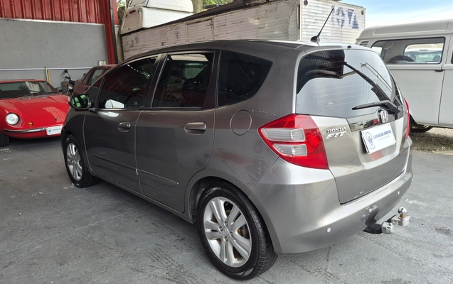 imagem-https://www.socarrao.com.br/sc-vehicle-images-prod/1008302/1788092449167-vehicle_image_1785894673_0b35d834261c7a877971c3a8cc926e2f.jpeg