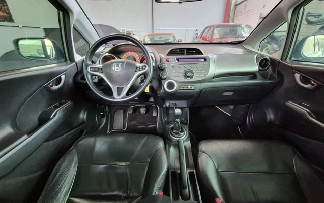 imagem-https://www.socarrao.com.br/sc-vehicle-images-prod/1008302/1788092449172-vehicle_image_1785894687_dc748b6dcb327e1927850ac697fb88d1.jpeg