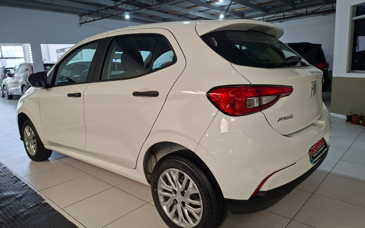 imagem-https://www.socarrao.com.br/sc-vehicle-images-prod/1008320/1776295641964-My5qcGc.jpg