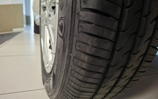 imagem-https://www.socarrao.com.br/sc-vehicle-images-prod/1008320/1776295643463-MjMuanBn.jpg