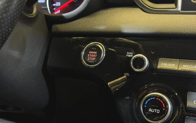 imagem-https://www.socarrao.com.br/sc-vehicle-images-prod/1008329/1789139128930-7996773_15_B_cb862aab3d.jpeg