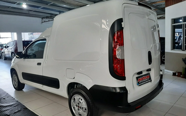 imagem-https://www.socarrao.com.br/sc-vehicle-images-prod/1008331/1776298470668-My5qcGc.jpg