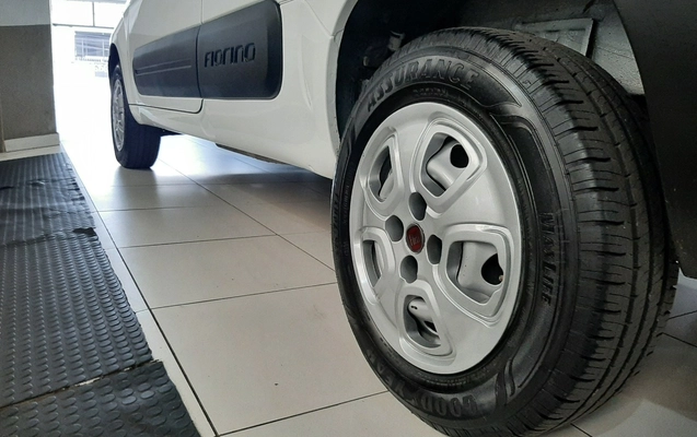 imagem-https://www.socarrao.com.br/sc-vehicle-images-prod/1008331/1776298472078-MTguanBn.jpg