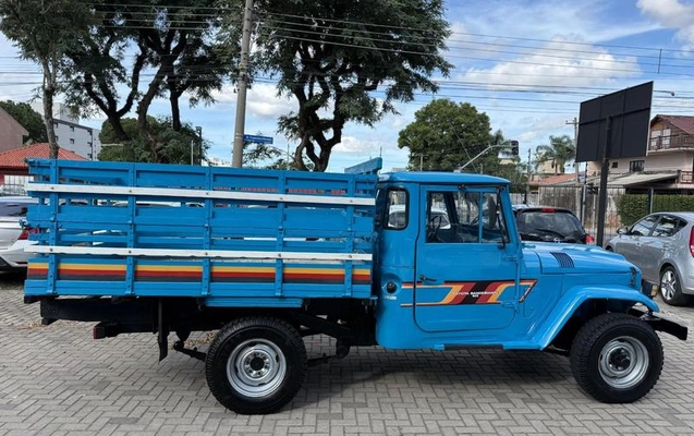 imagem-https://www.socarrao.com.br/sc-vehicle-images-prod/1008351/1789146552265-7992765_8_B_71b6775578.jpeg
