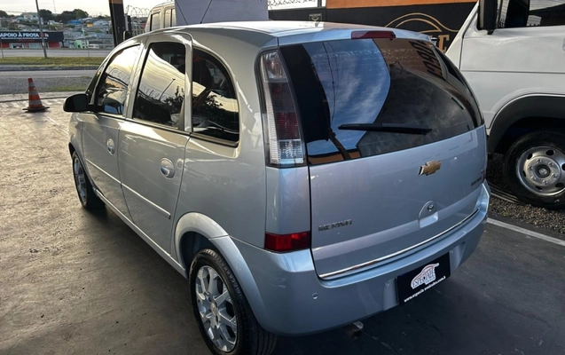 imagem-https://www.socarrao.com.br/sc-vehicle-images-prod/1008387/1784815880450-AyinzM4RaYkIsj4jEsJGDGojFp2nW3UD.jpg