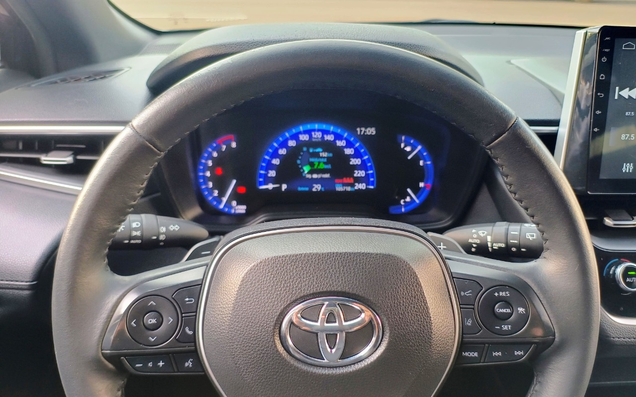 imagem-https://www.socarrao.com.br/sc-vehicle-images-prod/1008408/1776286501586-VE9ZT1RBIENPUk9MTEEgQ1JPU1MgMi4wIFhSRSBESVJFQ1QgU0hJRlQgMjAyMyBQUkVUQSA5LmpwZw.jpg