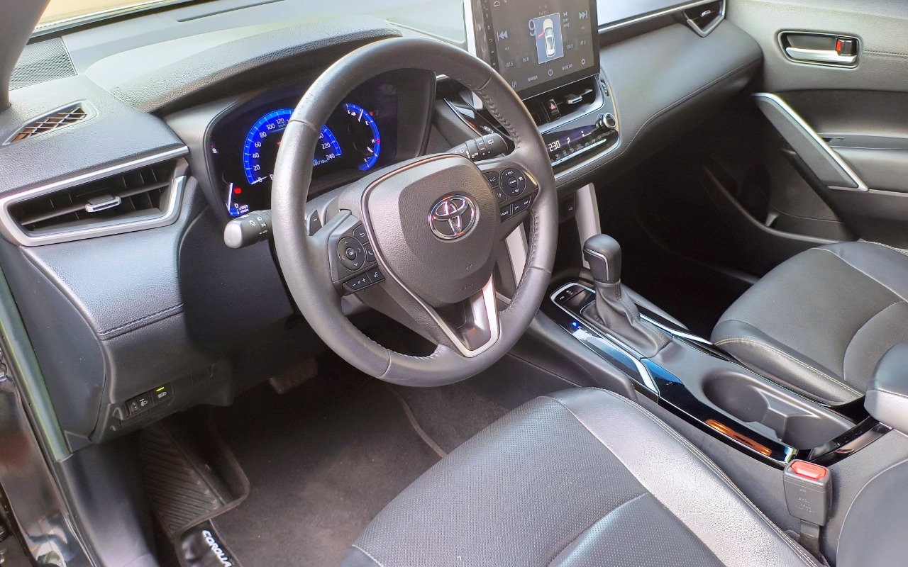 imagem-https://www.socarrao.com.br/sc-vehicle-images-prod/1008408/1776286501867-VE9ZT1RBIENPUk9MTEEgQ1JPU1MgMi4wIFhSRSBESVJFQ1QgU0hJRlQgMjAyMyBQUkVUQSAxMS5qcGc.jpg