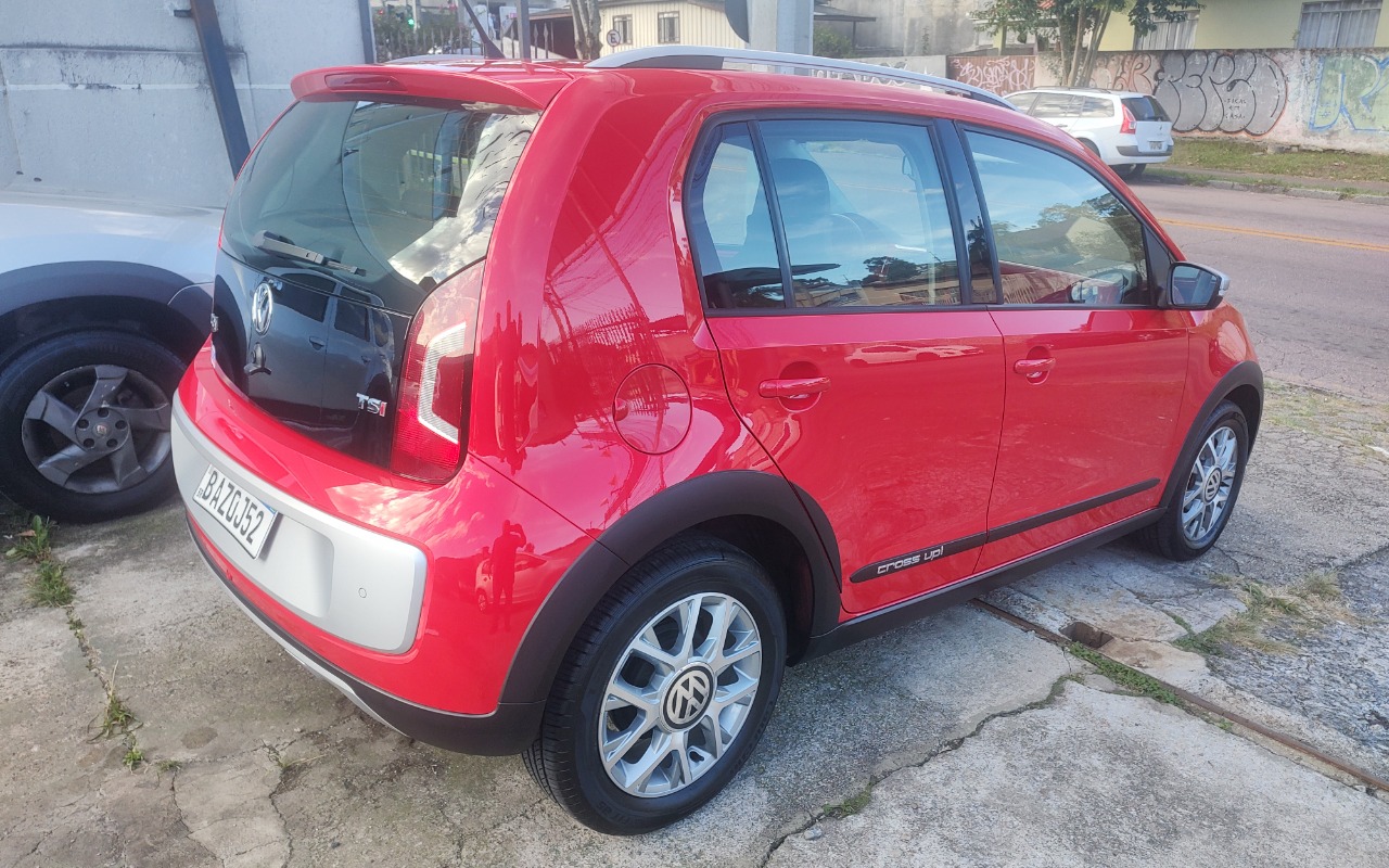 imagem-https://www.socarrao.com.br/sc-vehicle-images-prod/1008598/1776304799409-SU1HXzIwMjYwNDE1XzE2MTM0NzIyNi5qcGc.jpg