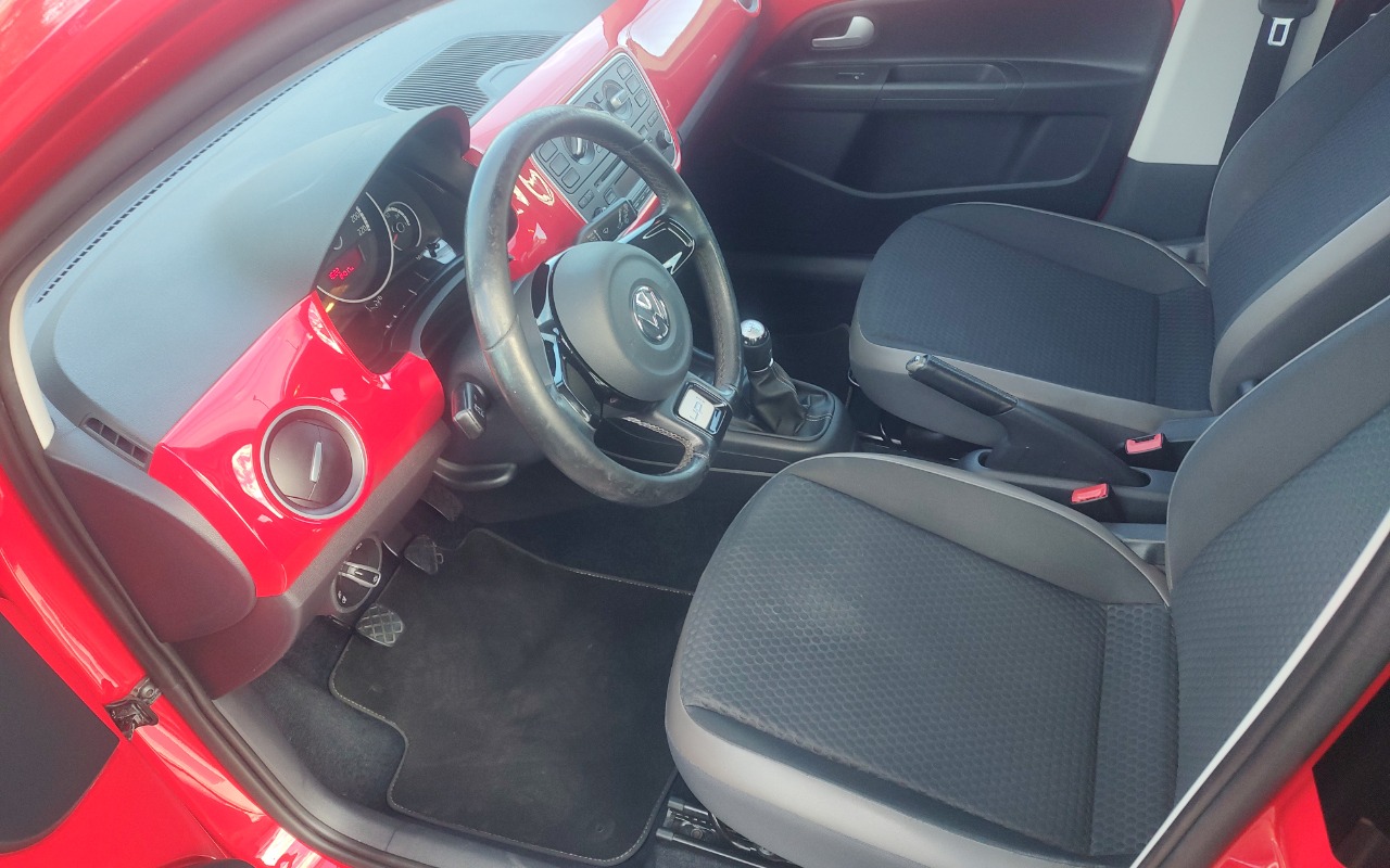 imagem-https://www.socarrao.com.br/sc-vehicle-images-prod/1008598/1776304799837-SU1HXzIwMjYwNDE1XzE2MTQyMTc0Ny5qcGc.jpg