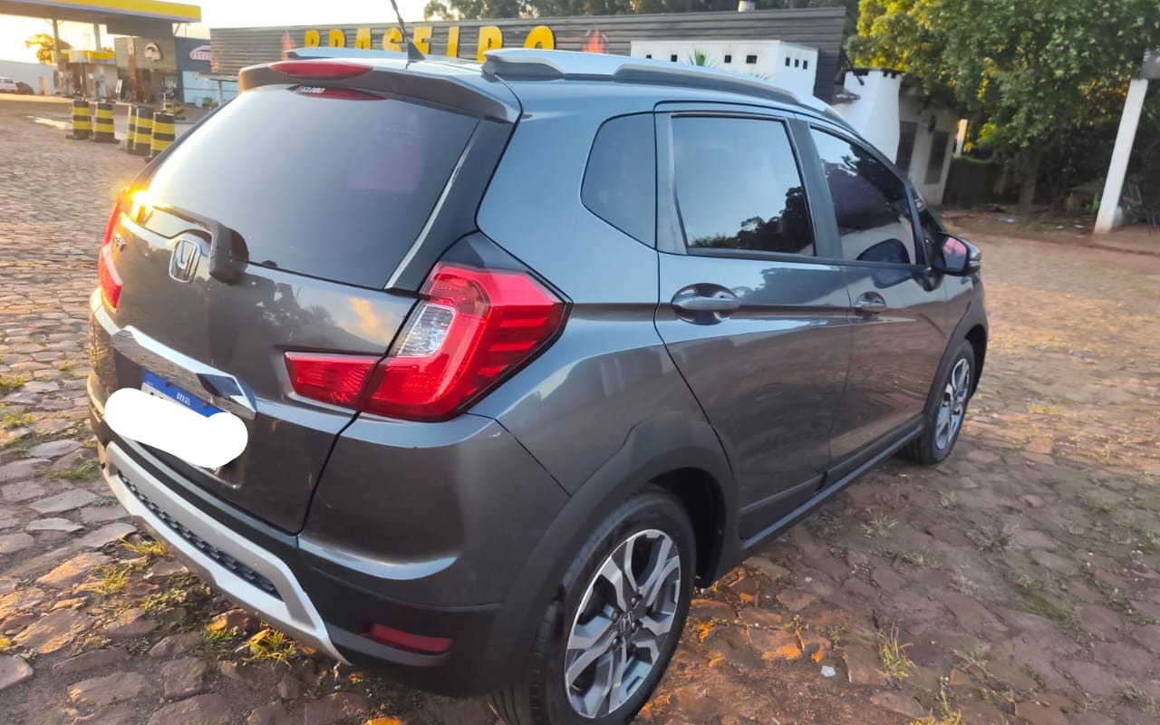 imagem-https://www.socarrao.com.br/sc-vehicle-images-prod/1008606/1776312574685-SU1HLTIwMjYwMzI4LVdBMDAxMi5qcGc.jpg