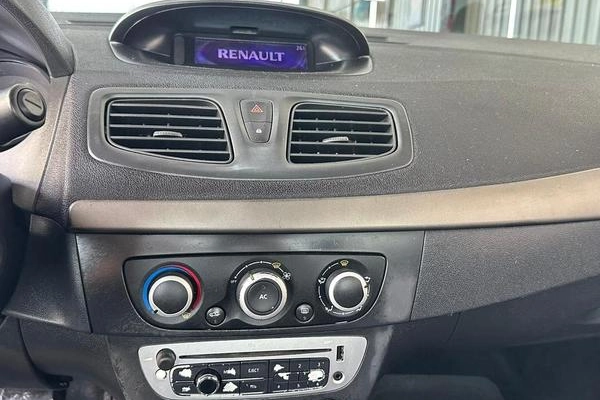 imagem-https://www.socarrao.com.br/sc-vehicle-images-prod/1009546/1788189414298-7997950_18_B_d219e2b94f.jpeg