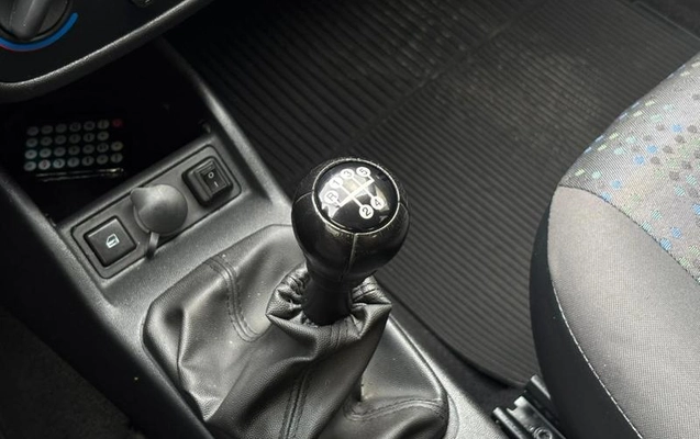 imagem-https://www.socarrao.com.br/sc-vehicle-images-prod/1009624/1789268215188-7998280_13_B_b609e9f26c.jpeg