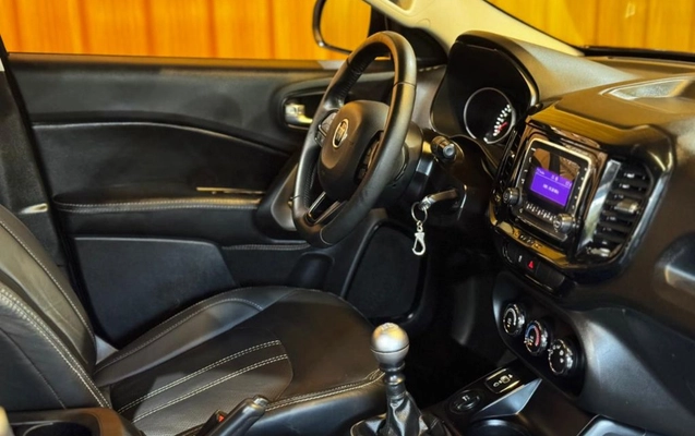 imagem-https://www.socarrao.com.br/sc-vehicle-images-prod/1009641/1788270813239-gb-7d71891.jpeg