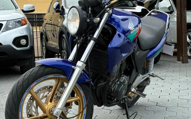 imagem-https://www.socarrao.com.br/sc-vehicle-images-prod/1009704/1776348800371-694169e0ec92a357b.jpeg