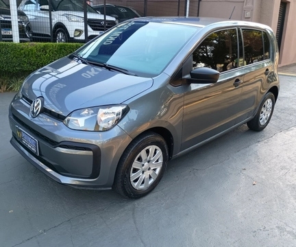 Volkswagen Up! 2018 Cinza — foto 1 de 3