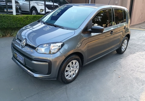 Volkswagen Up! 2018 Cinza — foto 1 de 3