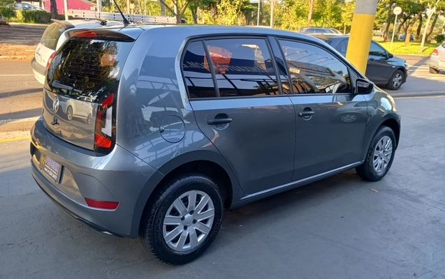 imagem-https://www.socarrao.com.br/sc-vehicle-images-prod/1009736/1789759801466-Qe93C5QyhZrkqzKKjEfLAgEQS5CpPjvE.jpg