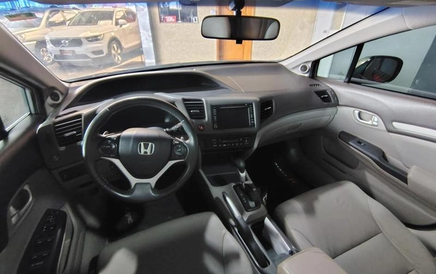 imagem-https://www.socarrao.com.br/sc-vehicle-images-prod/1009751/1781124103842-7977922_18_B_1df2c7318d.jpeg