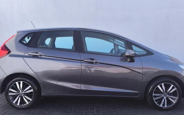 imagem-https://www.socarrao.com.br/sc-vehicle-images-prod/1009760/1781897859936-7998396_21_B_685a4db77b.jpeg
