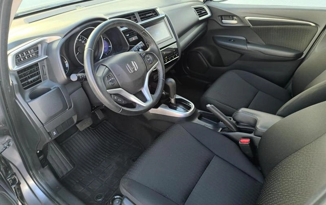 imagem-https://www.socarrao.com.br/sc-vehicle-images-prod/1009760/1781897859961-7998396_17_B_d2ba6f5a2f.jpeg
