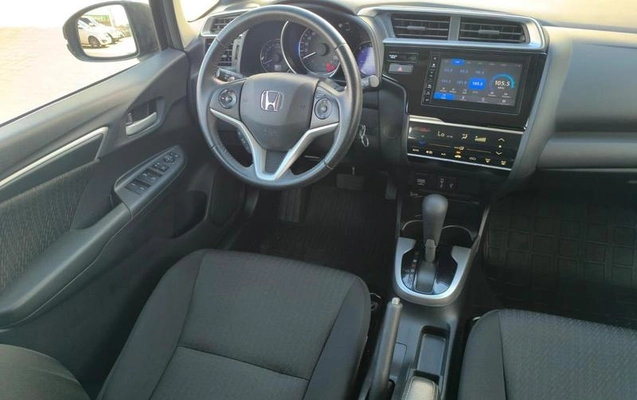 imagem-https://www.socarrao.com.br/sc-vehicle-images-prod/1009760/1781897859963-7998396_9_B_eea9080704.jpeg