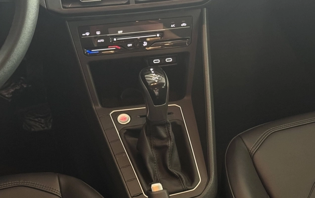 imagem-https://www.socarrao.com.br/sc-vehicle-images-prod/1010110/1786123637304-lXCLFVfOZqUjMhFoNyCdOCClM4WsGgXk.jpg