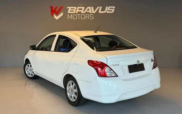 imagem-https://www.socarrao.com.br/sc-vehicle-images-prod/1010143/1784736683280-7666619_3_B_f727cc2bed.jpeg