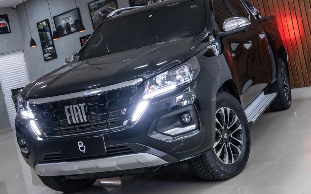Fiat Titano 2025 Preto — foto 1 de 3